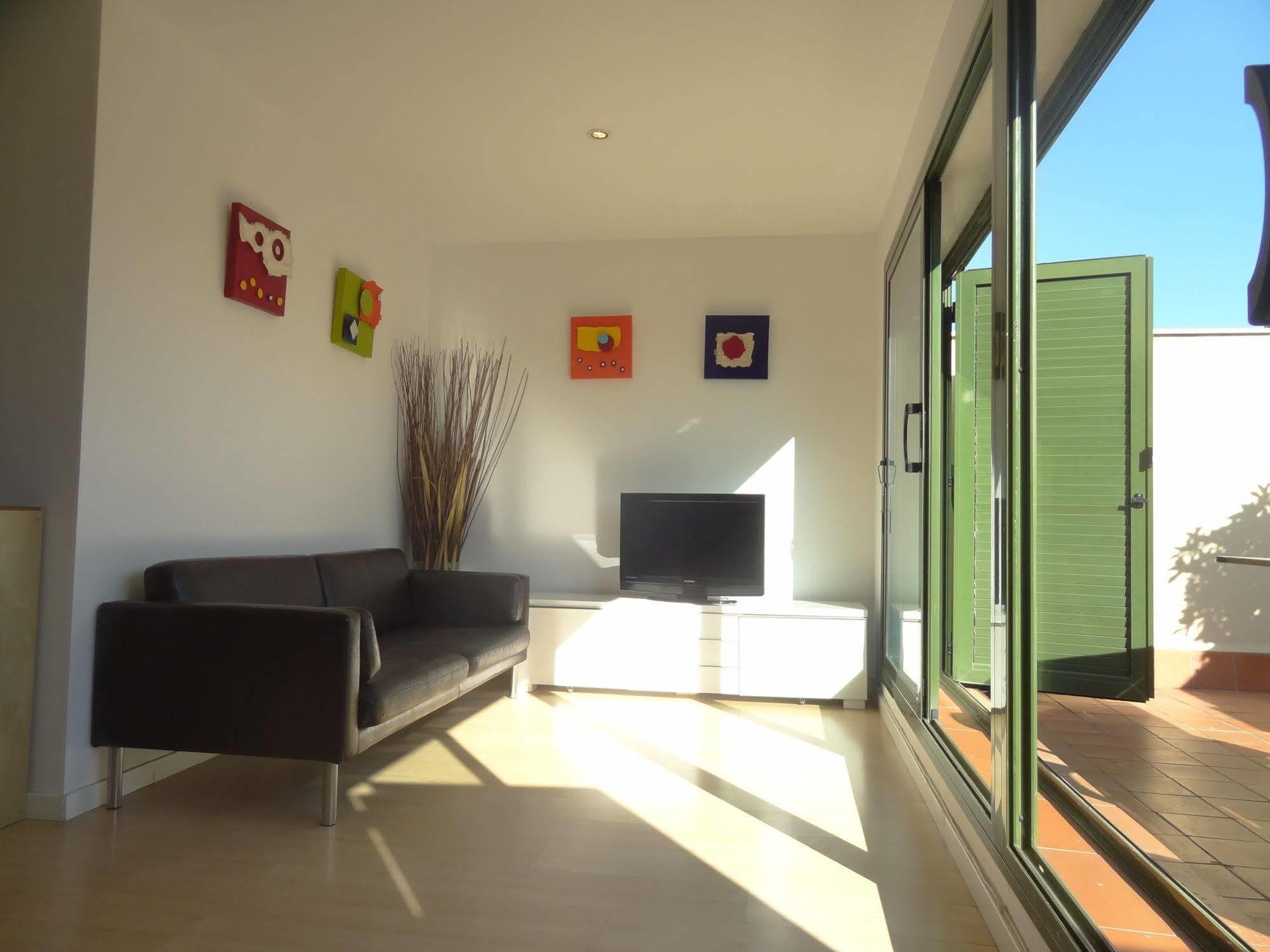 Plaza Catalunya City Center Apartments Barcelona Bagian luar foto