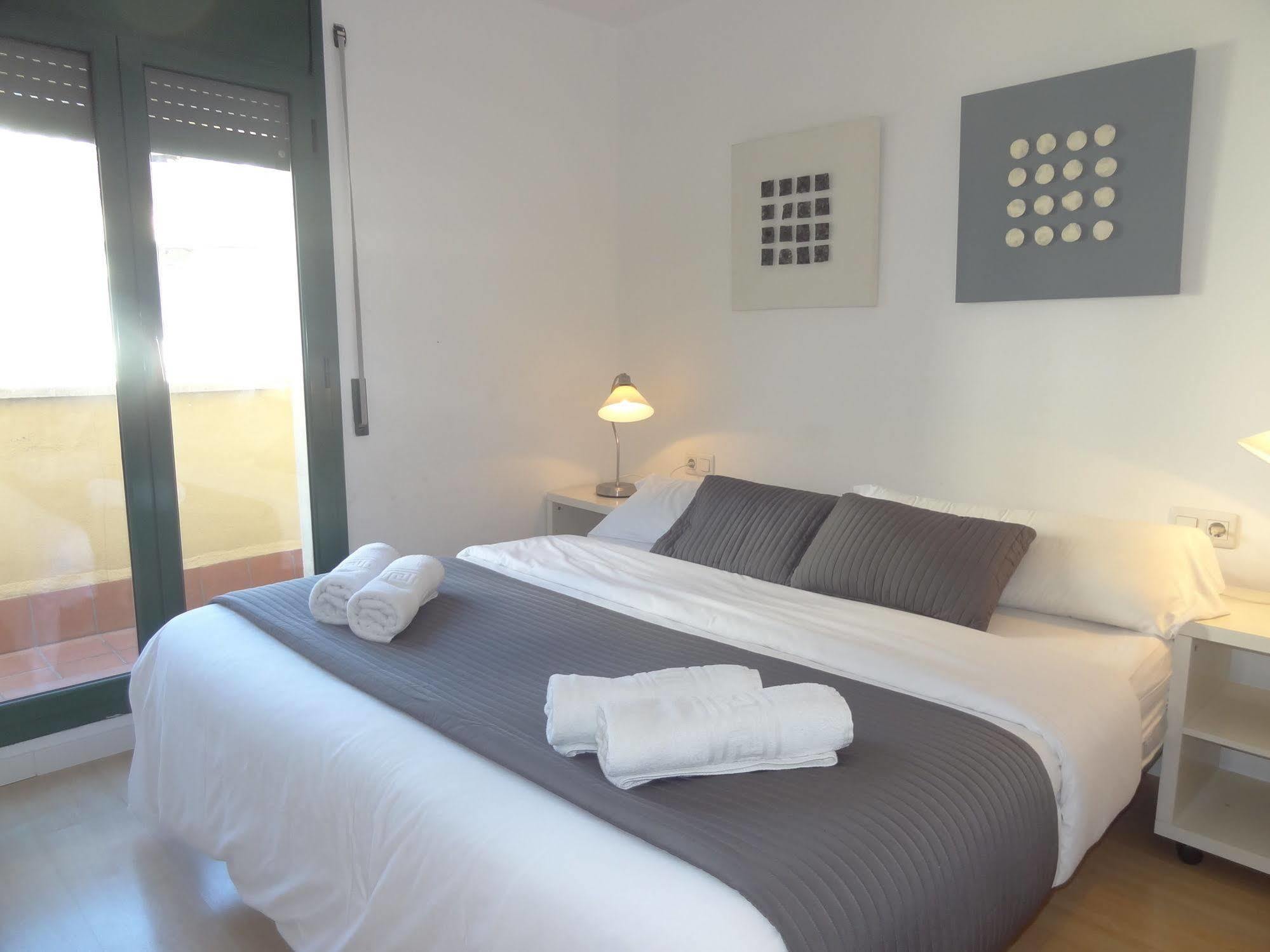 Plaza Catalunya City Center Apartments Barcelona Bagian luar foto